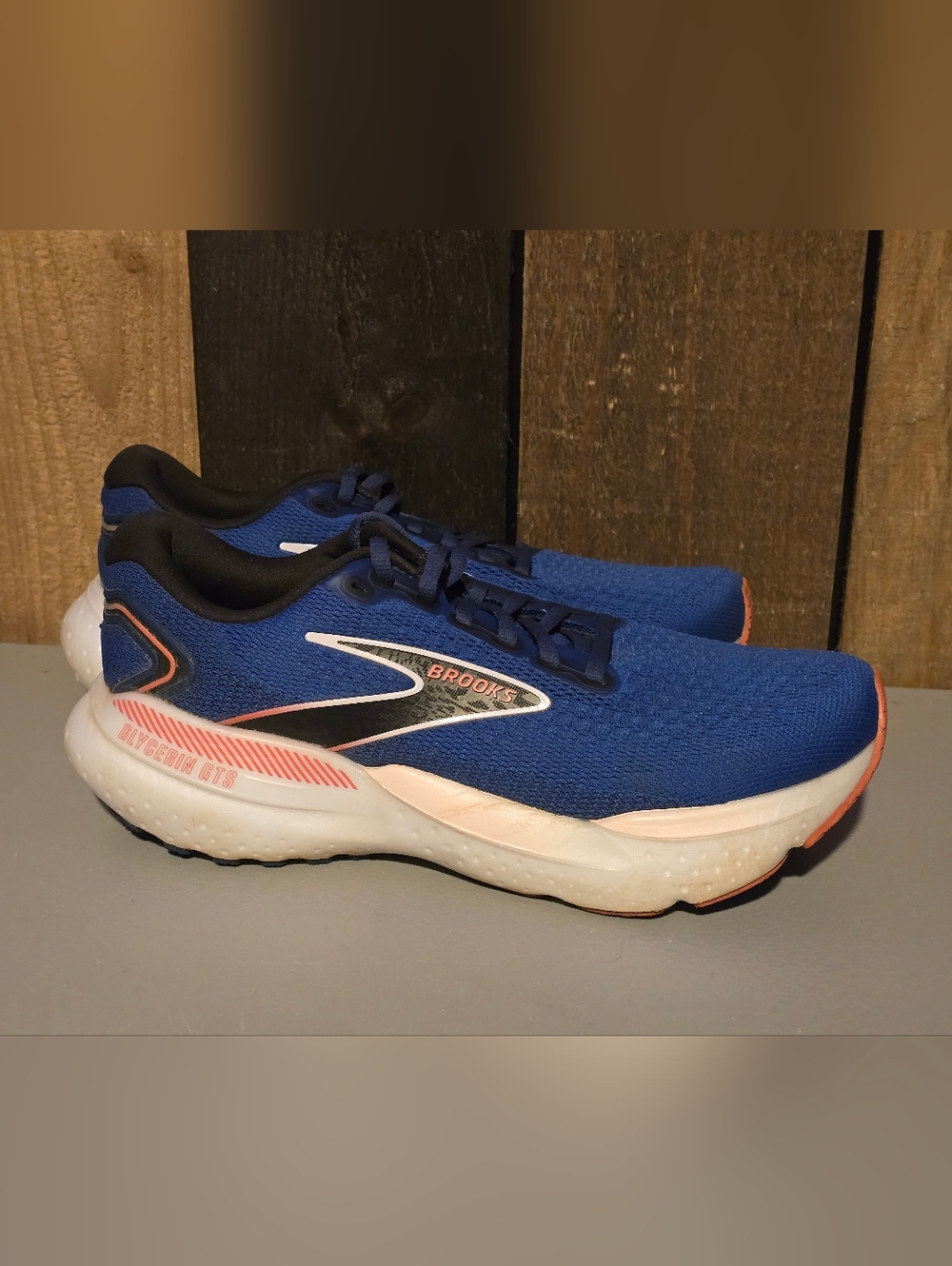 Brooks Glycerin GTS 21 Womens Running Shoes - Size 8.5